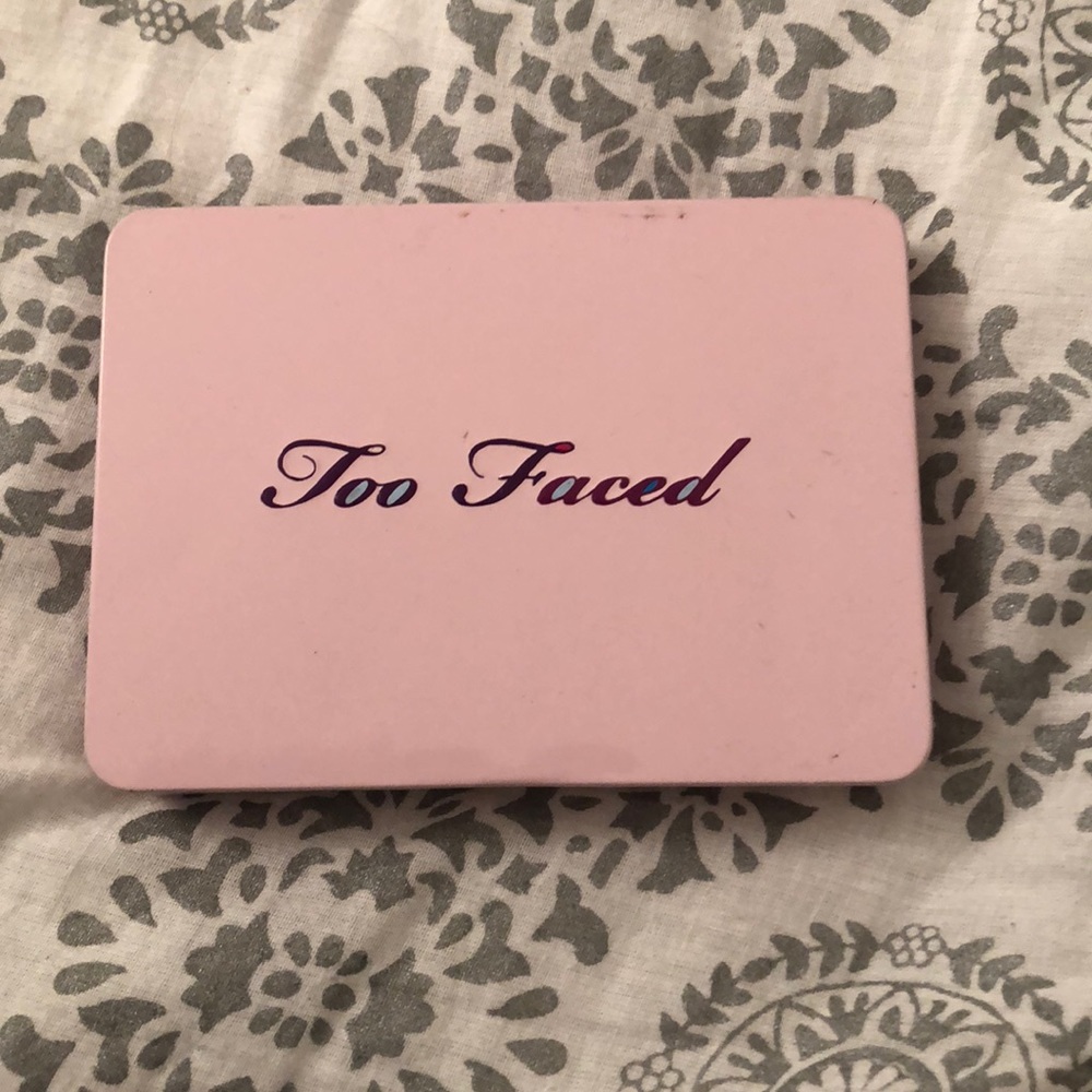 Too Faced Totally Cute Palette